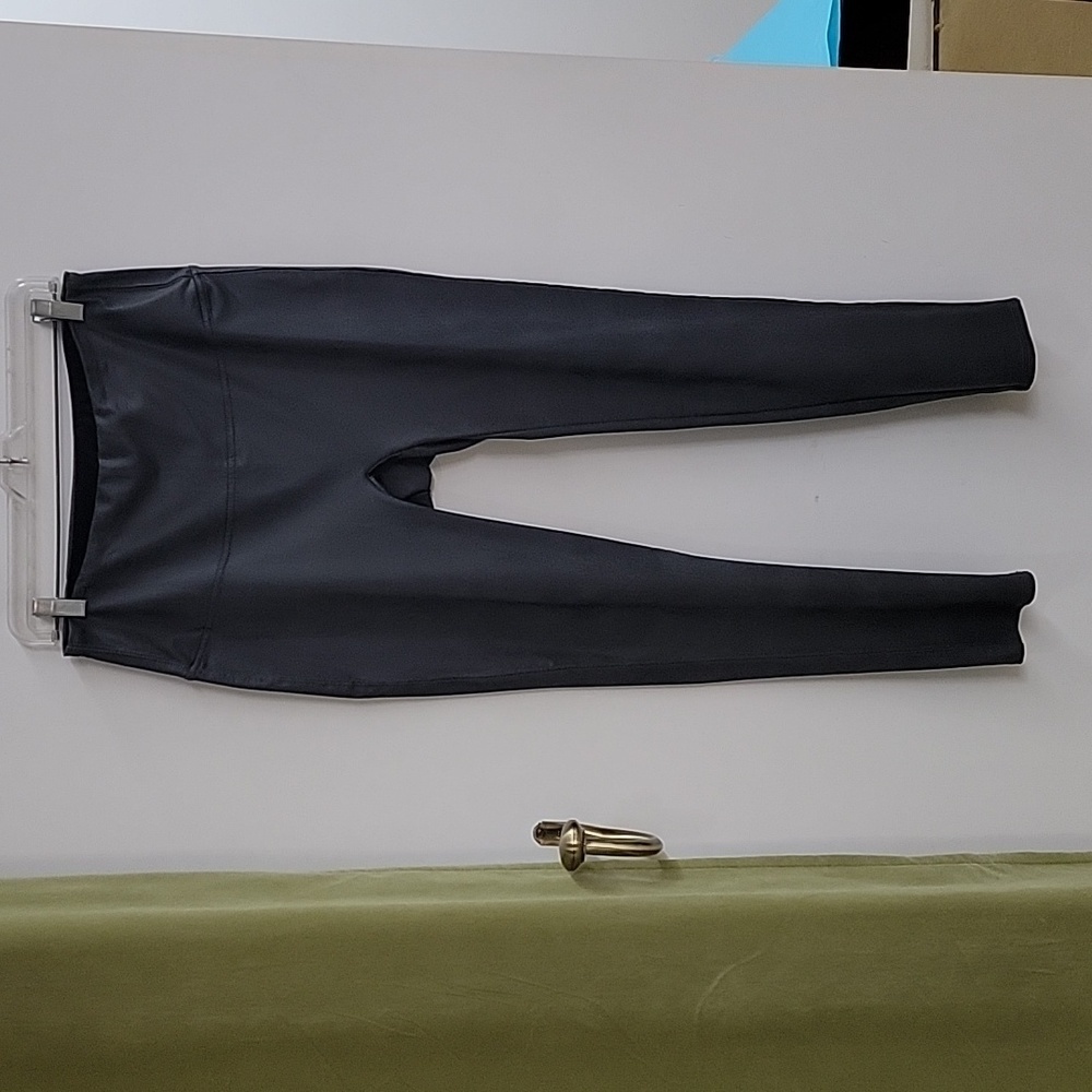 DG2 Diane Gilman Grey Leggings Size Large